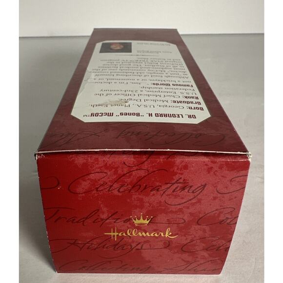 Hallmark Keepsake STAR TREK Dr. Leonard Bones McCoy 1997 Ornament - Picture 5 of 6